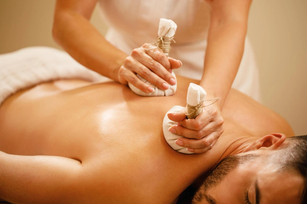 Spondylosis and IVDP Treatment in Ayurveda: Natural Pain Relief in Kerala